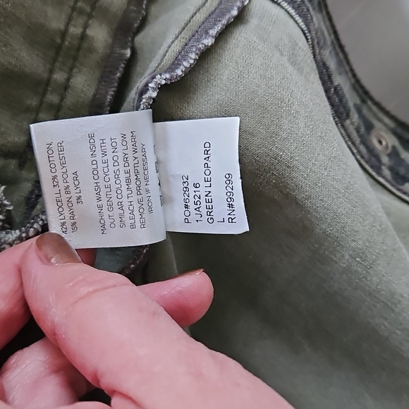 Level 99 sz L khaki green leopard print denim jacket - Picture 7 of 7